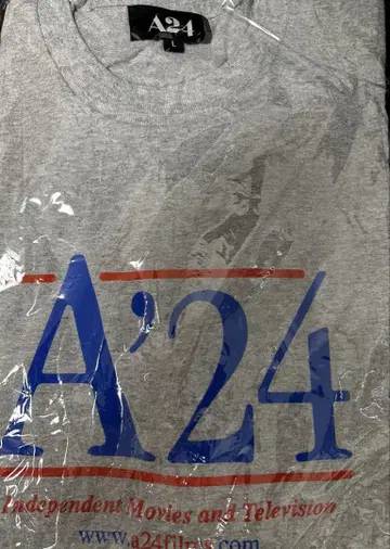 A24 T셔츠 L 사이즈 미사용 새상품