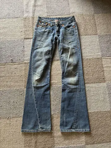 TRUE RELIGION 부츠컷 데님 27
