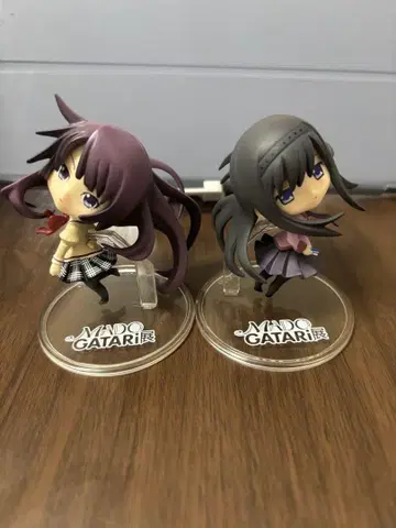 MADOGATARI전 피규어 세트 센죠가하라 히타기 아케미 호무라