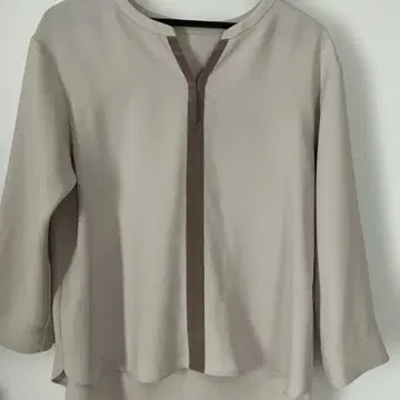 GALLARDA GALANTE 베이지 오부소매 스키퍼 블라우스