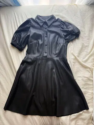 세일 ZARA 블랙 가죽 미니 원피스 반팔