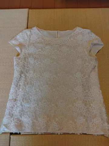 온워드 아이보리 레이스 반팔 상의