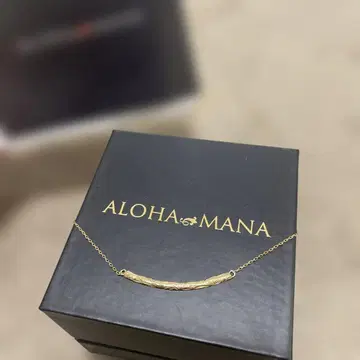 ALOHA & MANA 골드 바 목걸이