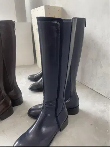 hiand Chelsea Long Boots