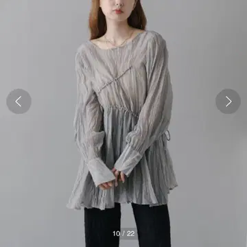 B 랜덤 셔링 2way 블라우스 Kastane