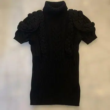 SPORTMAX [새상품급] 케이블 짜임 하이넥 니트 블랙 반팔 M