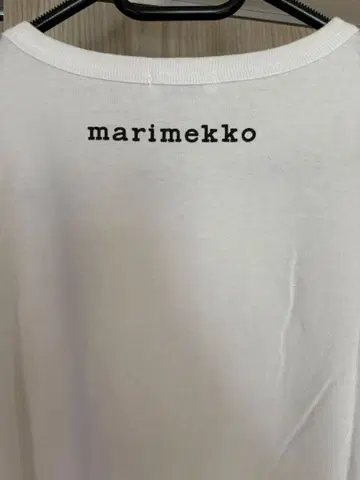 marimekko 화이트 반팔T셔츠