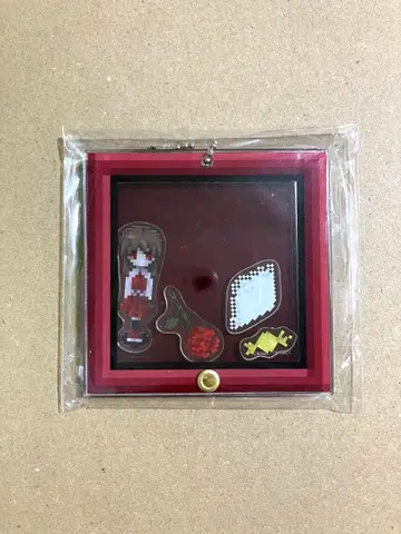 Ib 이브 아크릴 키링
