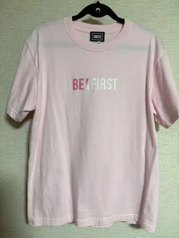 BE:FIRST 로고T셔츠 핑크