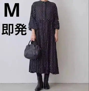 댓글 필수 새상품 BEARDSLEY 비어즐리 도트 개더 원피스
