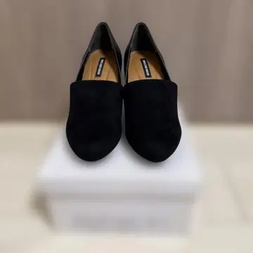 [미사용] 블랙 스웨이드풍 펌프스 중간 힐 23cm