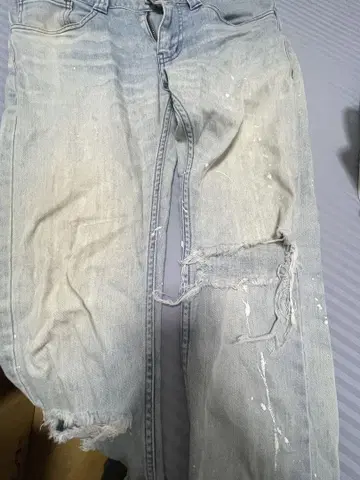 No id 데미지 가공 데님 팬츠 사이즈 2