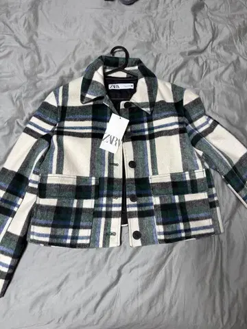 새상품 ZARA 체크 무늬 자켓 M 사이즈