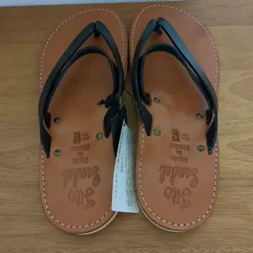 TITO SANDAL 가죽 샌들