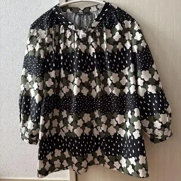 marimekko 꽃무늬 7부 소매 블라우스 36