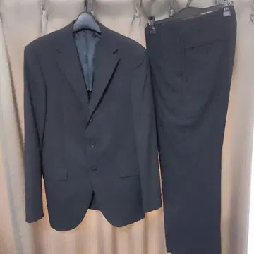 다크 그레이 체크 무늬 비즈니스 정장