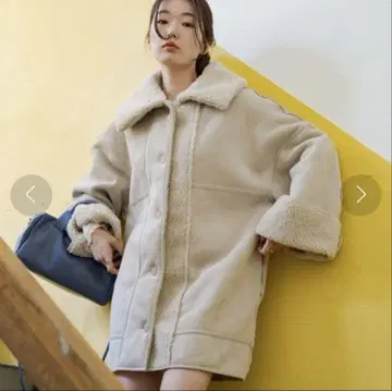 Kastane(카스타네) 하이넥 리버서블 보아 무스탕 자켓