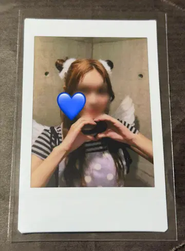 이기나리 도호쿠산 하즈키 유이나 폴라로이드 콜라보 카페