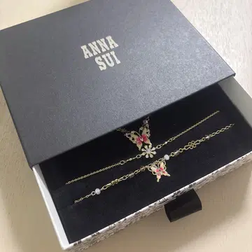 ANNA SUI 나비 모티브 액세서리 세트
