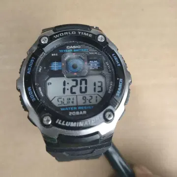CASIO ILLUMINATOR 디지털 시계 10년 배터리 20BAR