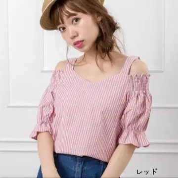 스트라이프 오프숄더 블라우스
