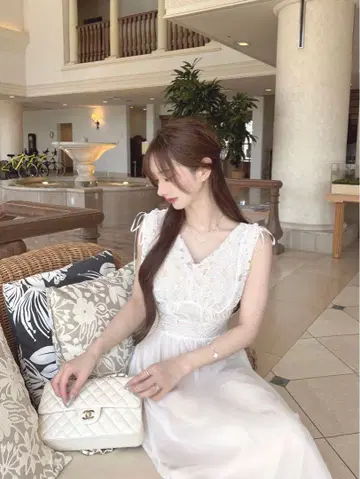 루미뇽 lumignon white lace sheer long op