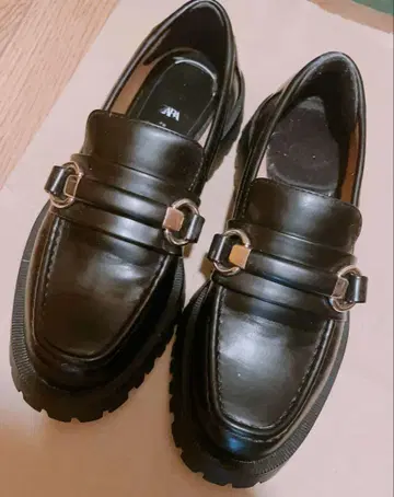 ZARA 로퍼