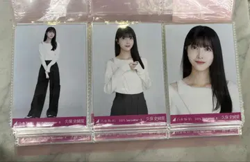노기자카46 쿠보 시오리 어깨 트임 상의 브로마이드 3종 컴프