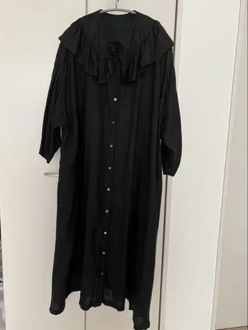 네스트로브 카라 부착 원피스