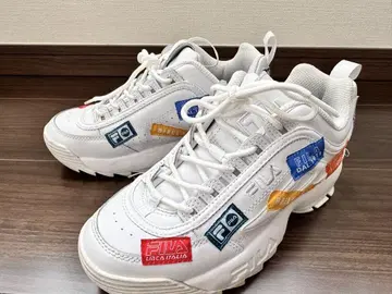 FILA 패치워크 디자인 스니커즈
