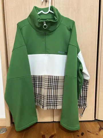 COMMEUSE 하이넥 트레이닝복 사이즈 3