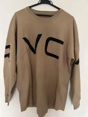 [ RVCA ] 루카 빅 로고 긴팔 T셔츠 롱티 오버 사이즈 베이지