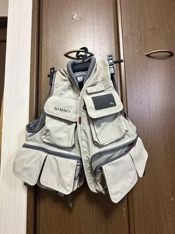 Simms 베이지 낚시용 조끼 M