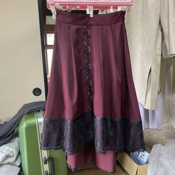 axes femme 장미 자수 바이컬러 스커트