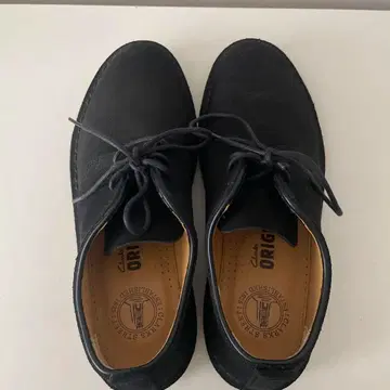 클락스 블랙 스웨이드 25.5cm