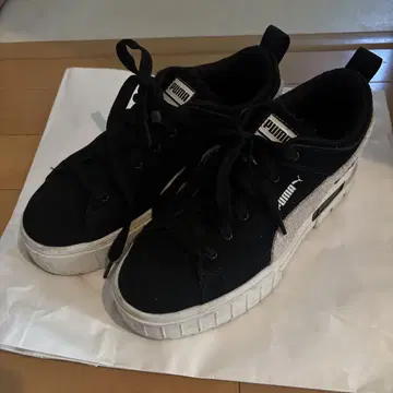 PUMA Mayze Raw Teddy Wns 블랙 통굽 스니커즈