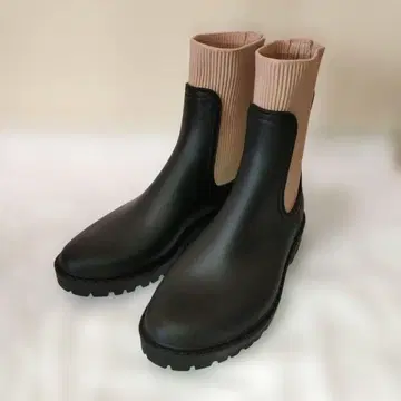 Chesty 숏부츠 미사용 23.5~24cm 정도