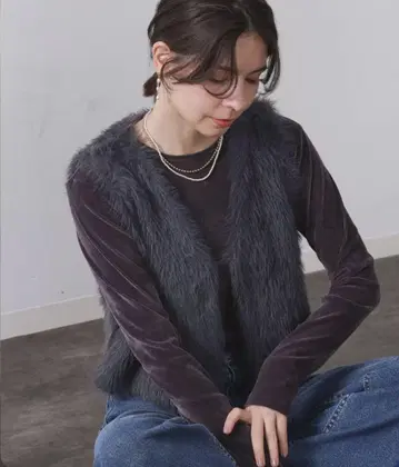 퍼풍 다크 그레이 숏 베스트