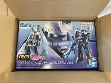 새상품 RG 1/144 MS-06S 자쿠II 하츠네 미쿠 Ver