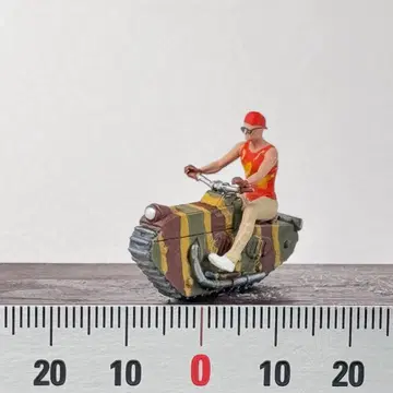 [ CJ-851 ] 1/64 캐터필러식 바이크를 타는 남성 세트 피규어