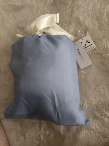 팝 스티치 퀼트 트래블 백 아이보리