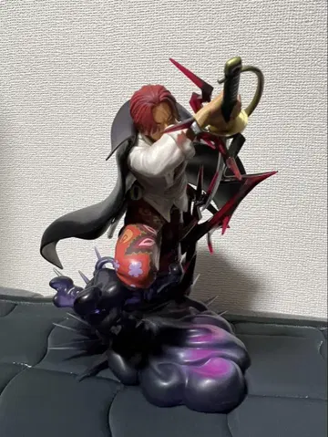 원피스 피규아트 ZERO [초격전] 샹크스 -카무사리-