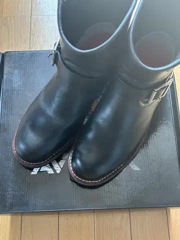 AVIREX 블랙 가죽 버클 엔지니어 부츠