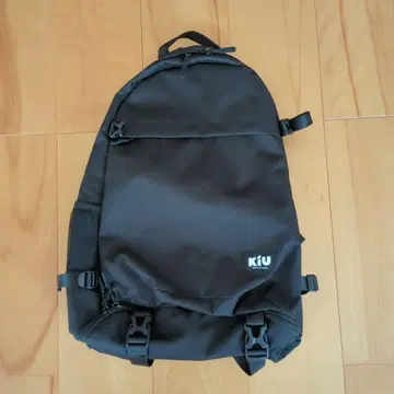 Kiiu 블랙 백팩
