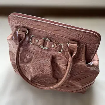 핑크 크로커다일풍 핸드백