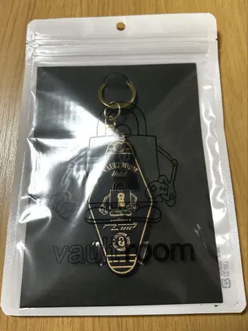 VAULTROOM LEATHER HOTEL KEYCHAIN BLACK