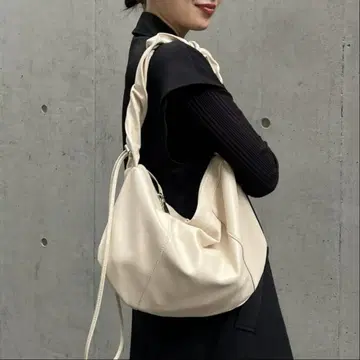 y/m by 무라오카 미사토 드로우 코드 숄더 BAG 아이보리 베이지