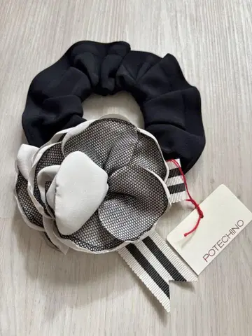 사에라 POTECHINO 미사용 스크런치