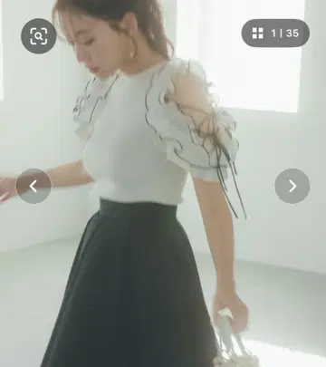 SNIDEL 플리츠 프릴 니트 풀오버 화이트