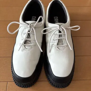 CAMPER Lab Camper Pix 로퍼 38 화이트 블랙